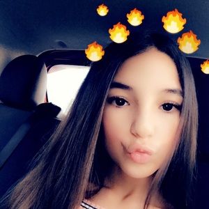 Meet your Posher, Ivette